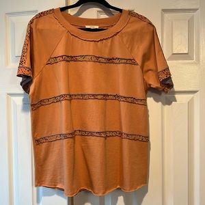 Easel raw-edge, Leopard Top